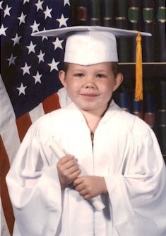 grad.jpg (23639 bytes)